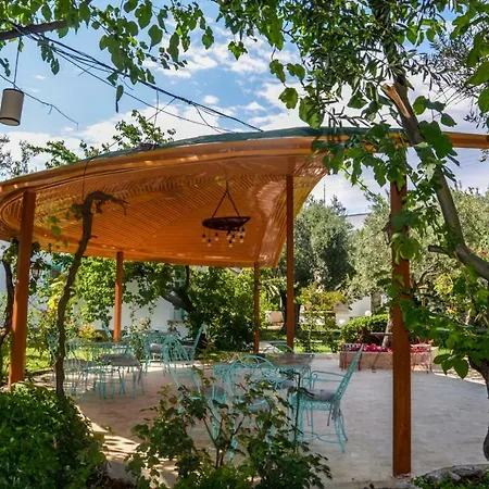 Ergul Motel